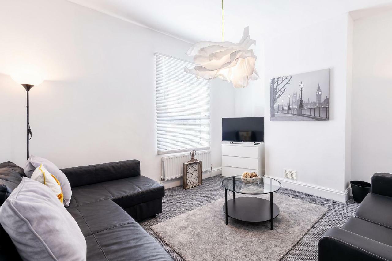 The Urban Apartment Doncaster Bagian luar foto