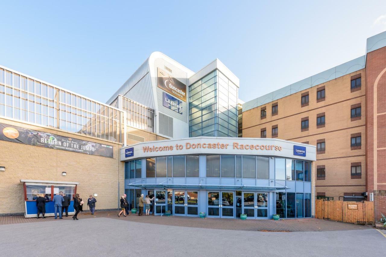 The Urban Apartment Doncaster Bagian luar foto